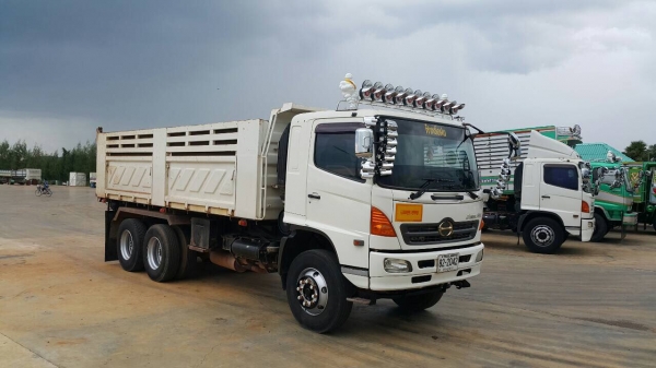 ขายด่วนฮีโน่เมกก้า320 ปี51 ดั้มสามมิตร พร้อมระบบลาก รถสวยเดิมบาง ขายด่วนฮีโน่เมกก้า320 ปี51 ดั้มสามมิตร พร้อมระบบลาก รถสวยเดิมบาง