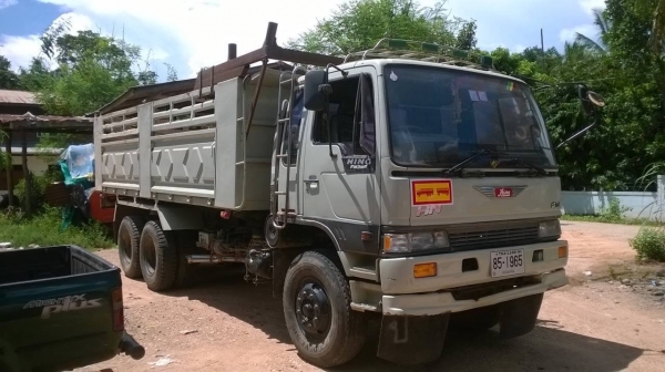 ขายรถพ่วง ดั้มแม่-ลูก HINO FM3M วางเครื่อง+เกียร์ PO9C 320 แรงม้า คัสซีสวยตลอดเส้น สโลว์เดิม ช่วงล่างแน่น ยางเต็ม ทะเบียนพร้อมโอนครับ