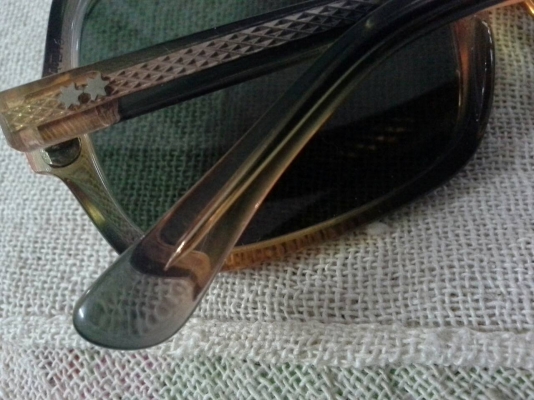 แว่นตายุค'70 เก่าเก็บ MOLLER GERMANY