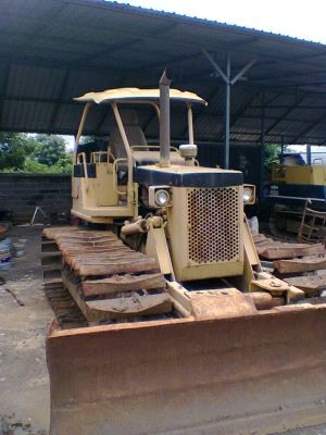 Komutsu D3 รุ่น6