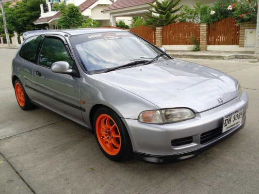 Honda civic 3d สีสวย แม็กสวย รถปี95เกียร์ออโต้ ติดแก๊ส lpg.ประหยัด