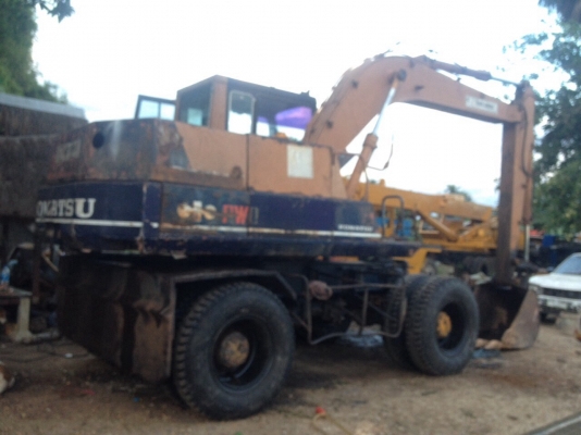 ขายแล้วค่ะ❌แมคโครล้อยางPw100-3 ใช้งานได้ดี ราคาถูก ขายแล้วค่ะ❌แมคโครล้อยางPw100-3 ใช้งานได้ดี ราคาถูก