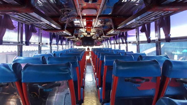 ขาย ด่วน บัสพัดลม สภาพ 90\% วิ่งงานทุกวัน พร้อมโอนตามรูป