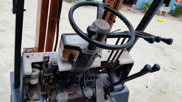 ขายด่วนรถยก TOYOTA 5FGยก1.5ตันเสาสูง3เมตรสไลย์ได้รถนอกนำเข้ายังไม่เคยใช้งานในเมืองไทยเลย=รุ่นใหม่ขายถูกๆๆ