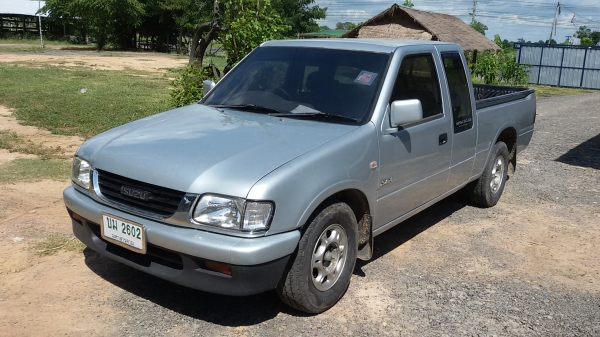 วางมัดจำแล้วครับ พี่น้องจาก อ เมืองสลวง ISUZU DARGON puwer tubo slx รถปี1999 ชื่อตรงเล่ม เจ้าของขายเองครับ เครื่องดี  แคสซีสวย ช่วงล่างแน่นปึก  แอร์เย็นหนาว รูปทรงสวยงาม ทะเบียนไม่ขาด  เอกสารพร้อมโอน  รีบหน่อยนะ ช้าอดได้รถ