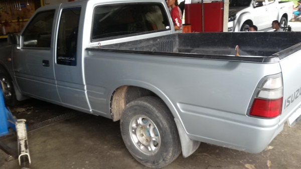 วางมัดจำแล้วครับ พี่น้องจาก อ เมืองสลวง ISUZU DARGON puwer tubo slx รถปี1999 ชื่อตรงเล่ม เจ้าของขายเองครับ เครื่องดี  แคสซีสวย ช่วงล่างแน่นปึก  แอร์เย็นหนาว รูปทรงสวยงาม ทะเบียนไม่ขาด  เอกสารพร้อมโอน  รีบหน่อยนะ ช้าอดได้รถ