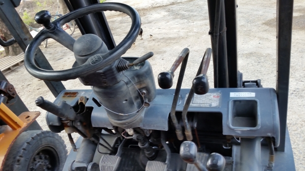 ขายด่วนรถยก TOYOTA 6FGยก2.5ตันเสาสูง3เมตรยางตันหน้าหลังรถนอกนำเข้ายังไม่เคยใช้งานในเมืองไทยเลย=รุ่นใหม่ขายถูกๆๆ