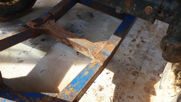 ขายรถไถฟอด 6600 ที5 ตัวเต็มสภาพสวยมากครับซื้อใช้ไม่ผิดหวังครับ