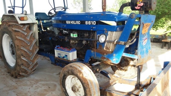 ขายรถไถฟอด 6600 ที5 ตัวเต็มสภาพสวยมากครับซื้อใช้ไม่ผิดหวังครับ