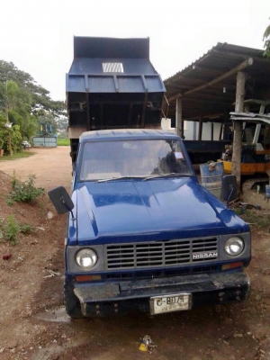 ขายรถดั้มNISSAN PATROL มีทะเบียนเอกสารพร้อมโอน