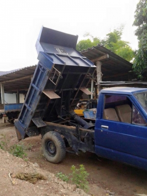 ขายรถดั้มNISSAN PATROL มีทะเบียนเอกสารพร้อมโอน