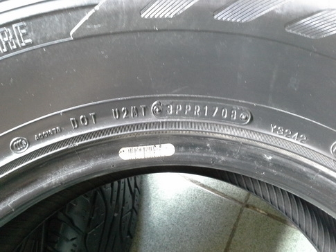 Dunlop AT3 ขนาด 245/70/16 ปี08 สภาพดี 1ชุด