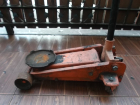 แม่แรงใช้งานได้ปกติ 3ตันไม่รั่ว