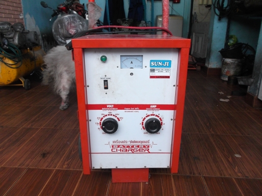 ตู้ชาร์ทแบตรถยนต์ สภาพใหม่มาก