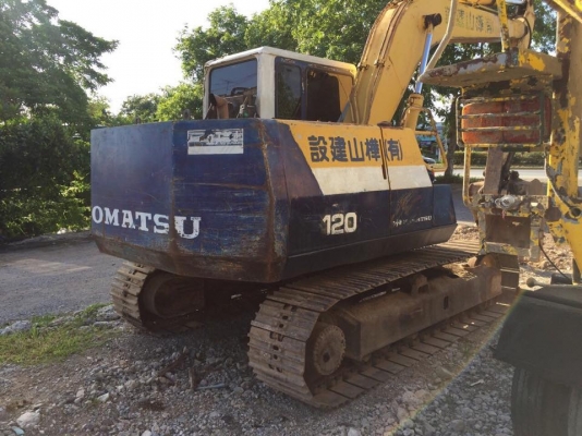 KOMATSU PC100 โซ่ใบแท้สวย แอร์เย็น ใช้งานดี KOMATSU PC100 โซ่ใบแท้สวย แอร์เย็น ใช้งานดี