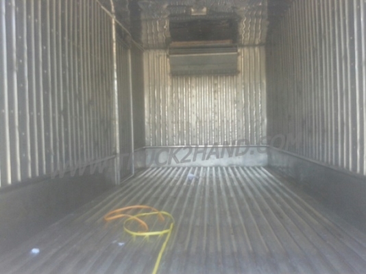 ISUZU  NPR  6 ล้อ  บรรทุกตู้เย็น  120  แรงม้า ตู้ 3 ประตู