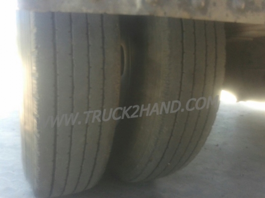 ISUZU  NPR  6 ล้อ  บรรทุกตู้เย็น  120  แรงม้า ตู้ 3 ประตู