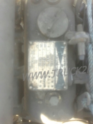 ISUZU  NPR  6 ล้อ  บรรทุกตู้เย็น  120  แรงม้า ตู้ 3 ประตู