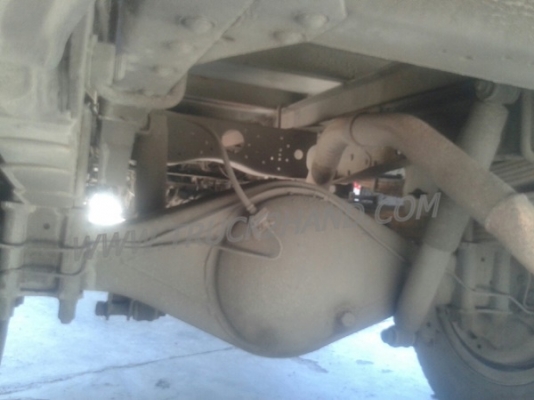 ISUZU  NPR  6 ล้อ  บรรทุกตู้เย็น  120  แรงม้า ตู้ 3 ประตู