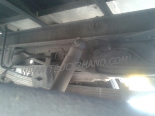 ISUZU  NPR  6 ล้อ  บรรทุกตู้เย็น  120  แรงม้า ตู้ 3 ประตู