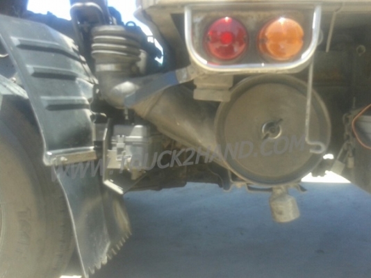 ISUZU  NPR  6 ล้อ  บรรทุกตู้เย็น  120  แรงม้า ตู้ 3 ประตู