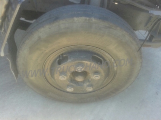 ISUZU  NPR  6 ล้อ  บรรทุกตู้เย็น  120  แรงม้า ตู้ 3 ประตู