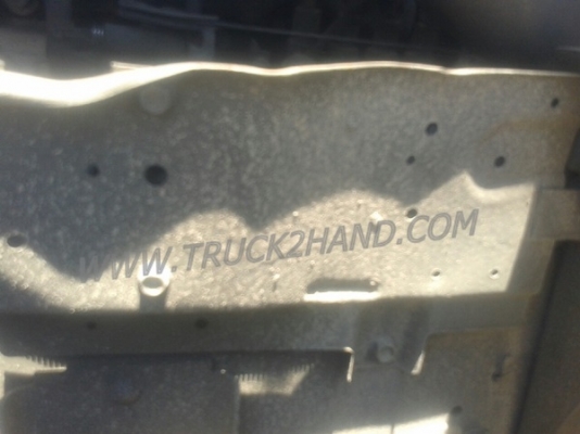 ISUZU  NPR  6 ล้อ  บรรทุกตู้เย็น  120  แรงม้า ตู้ 3 ประตู