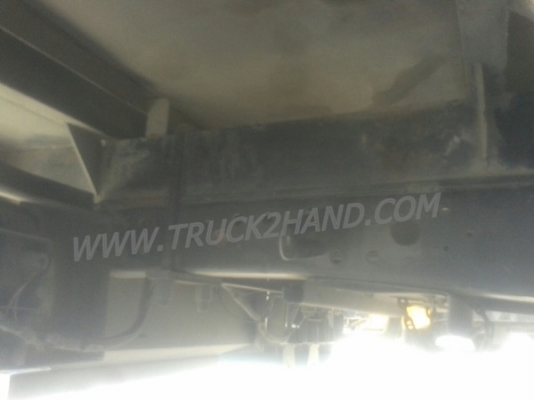 ISUZU  NPR  6 ล้อ  บรรทุกตู้เย็น  120  แรงม้า ตู้ 3 ประตู