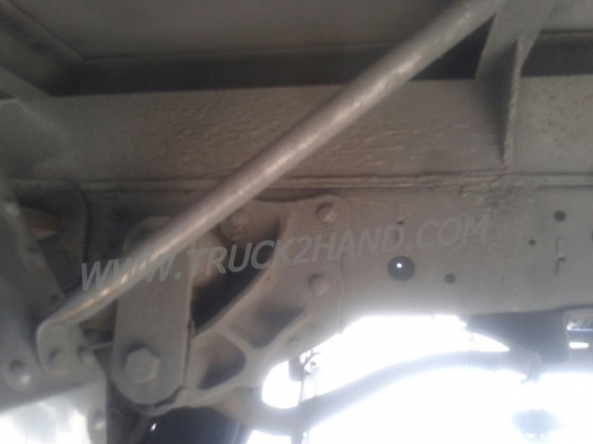 ISUZU  NPR  6 ล้อ  บรรทุกตู้เย็น  120  แรงม้า ตู้ 3 ประตู