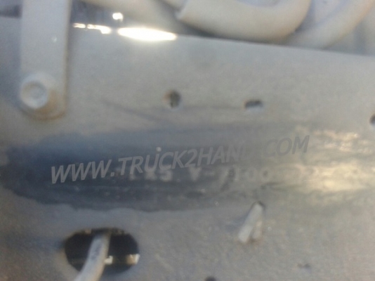 ISUZU  NPR  6 ล้อ  บรรทุกตู้เย็น  120  แรงม้า ตู้ 3 ประตู