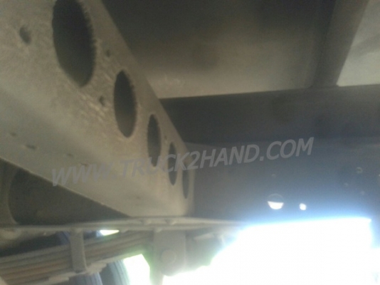 ISUZU  NPR  6 ล้อ  บรรทุกตู้เย็น  120  แรงม้า ตู้ 3 ประตู