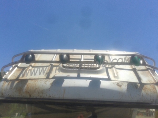 ISUZU  NPR  6 ล้อ  บรรทุกตู้เย็น  120  แรงม้า ตู้ 3 ประตู