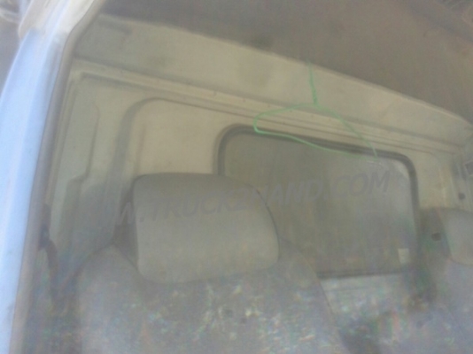 ISUZU  NPR  6 ล้อ  บรรทุกตู้เย็น  120  แรงม้า ตู้ 3 ประตู