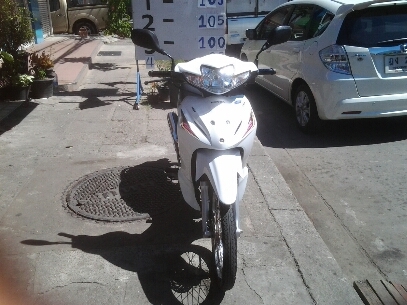เวฟ110iตาทเท้าปี55