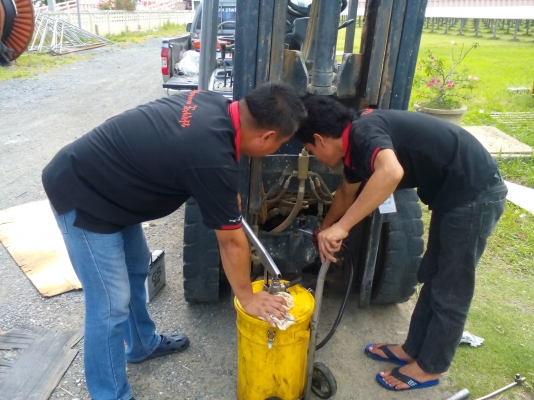นาทีทองงง CROWN Fork-Lift ติดแก๊ส LPG รับโหลด 2.5 ตัน สูง 3 เมตรกว่า ซื้อมือหนึ่งจากศูนย์ Crown Thailand มีศูนย์ซ่อมและอะไหล่ นาทีทองงง CROWN Fork-Lift ติดแก๊ส LPG รับโหลด 2.5 ตัน สูง 3 เมตรกว่า ซื้อมือหนึ่งจากศูนย์ Crown Thailand มีศูนย์ซ่อมและอะไหล่