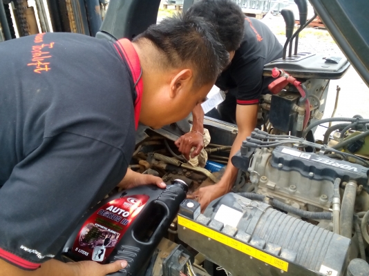 นาทีทองงงง CROWN Fork-Lift ติดแก๊ส LPG รับโหลด 2.5 ตัน สูง 3 เมตรกว่า ถ่ายของเหลวใหม่ ซื้อมือหนึ่งมา 7 แสนห้า