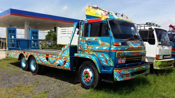 ขายเทรลเลอร์ขึ้นรถเกี่ยวข้าว เครื่อง165แรง สภาพพร้อมใช้งาน เอกสารพร้อมโอน โทร 090-8588220คุณนะ 093-3258446คุณบิว ID:narong498 หรือเข้าดูสินค้าอื่นๆได้ที่ www.truck.in.th/498 หรือเพจFacebook ณรงค์ ซื้อขายรถมือสอง (เว็บไซต์ส่วนตัว) หรือFacebook ตลาดรถมือสอง