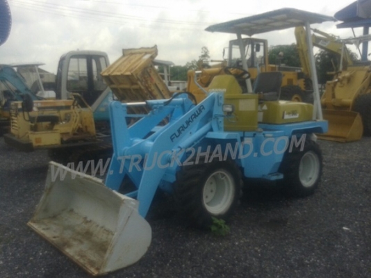 รถตักล้อยาง FURUKAWA