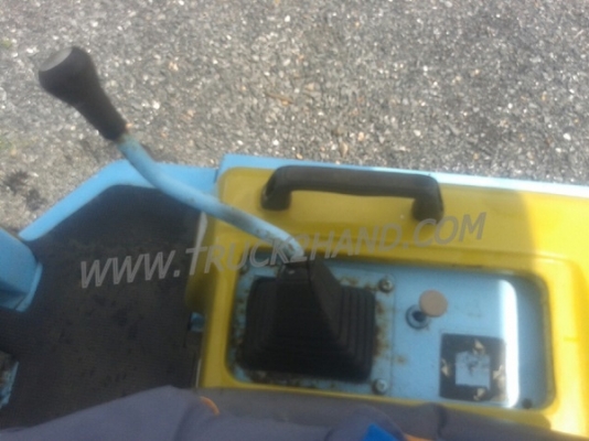 รถตักล้อยาง FURUKAWA