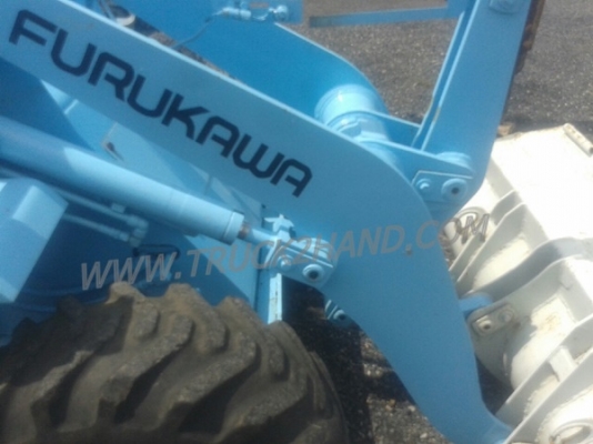 รถตักล้อยาง FURUKAWA
