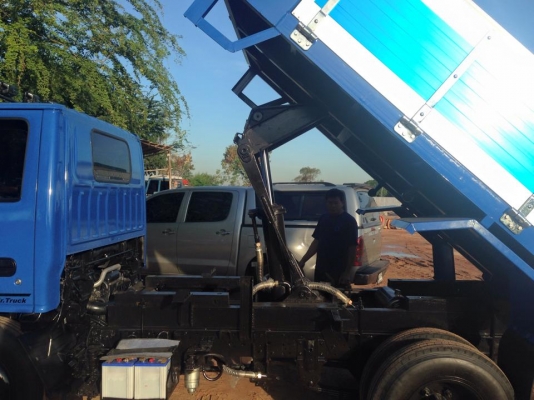 ขายรถดั้ม4ล้อ6ล้อ