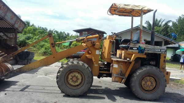 ต้องการขายรถตักล้อยางKomatsu  507