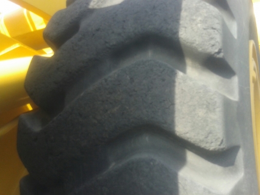 รถตักล้อยาง KOMATSU WA 450 รถตักล้อยาง KOMATSU WA 450