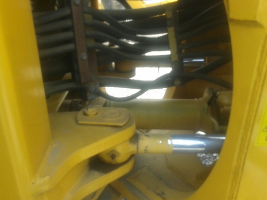 รถตักล้อยาง KOMATSU WA 450 รถตักล้อยาง KOMATSU WA 450