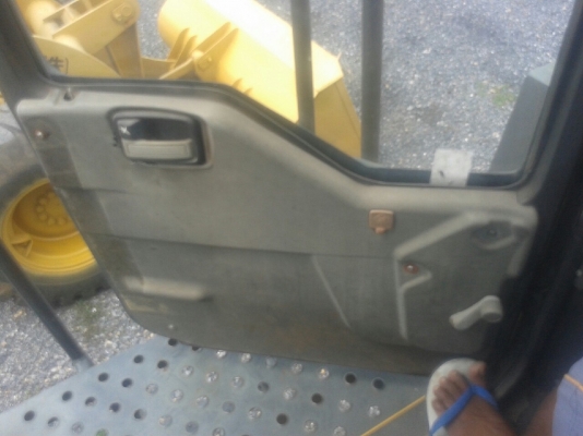 รถตักล้อยาง KOMATSU WA 450 รถตักล้อยาง KOMATSU WA 450