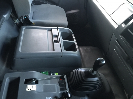 ขายดาวน์...10ล้อหัวลา..360แรง ปี56 รถสวย ไมล์203977กิโล..รถเดิมไม่มีชน ไม่แกะ