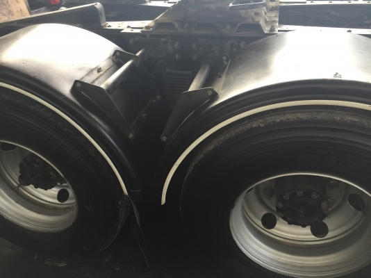 ขายดาวน์...10ล้อหัวลา..360แรง ปี56 รถสวย ไมล์203977กิโล..รถเดิมไม่มีชน ไม่แกะ