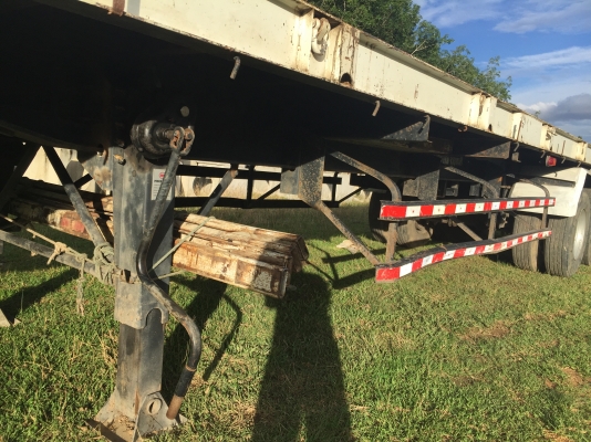 ขายดาวน์...10ล้อหัวลา..360แรง ปี56 รถสวย ไมล์203977กิโล..รถเดิมไม่มีชน ไม่แกะ