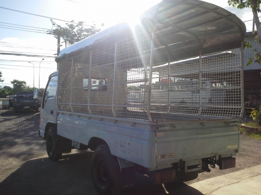 ISUZU4ล้อ รถห้างแท้ปี42 เครื่องดี ครัทซีสวย วิ่งน้อย 7x,xxx แท้ พร้อมใช้งาน ขาย 350,000 บาท (ศุภากร 081-1903107,081-4252943)