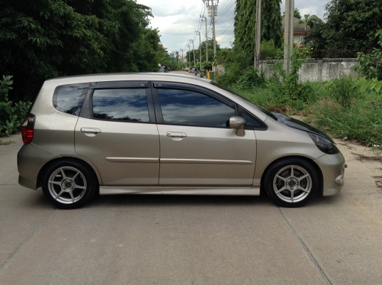 ขาย HONDA JAZZ ขาย HONDA JAZZ